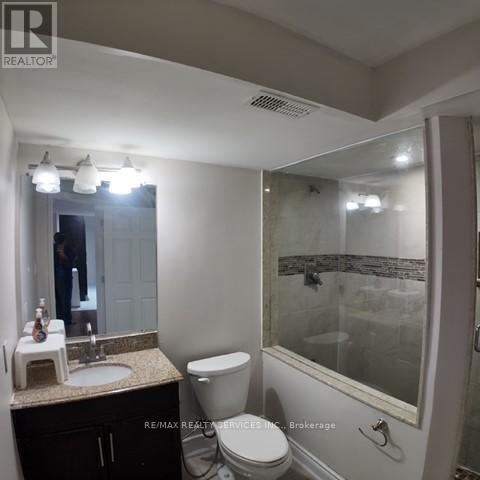28 Lavallee Crescent, Brampton, Ontario  L6X 0E4 - Photo 21 - W12369271