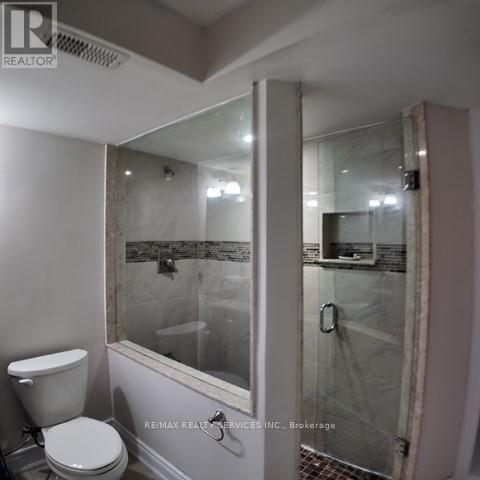 28 Lavallee Crescent, Brampton, Ontario  L6X 0E4 - Photo 22 - W12369271