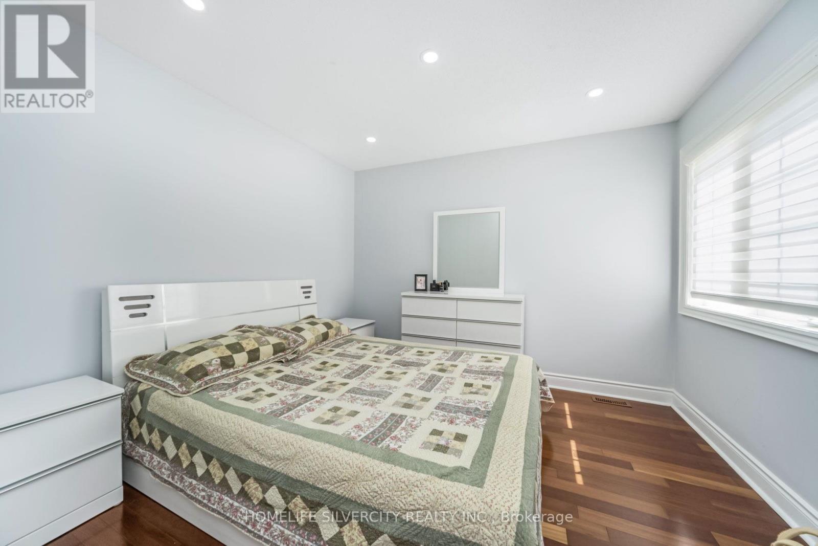 1587 Hallstone Road, Brampton, Ontario  L6Y 5K8 - Photo 28 - W12369275