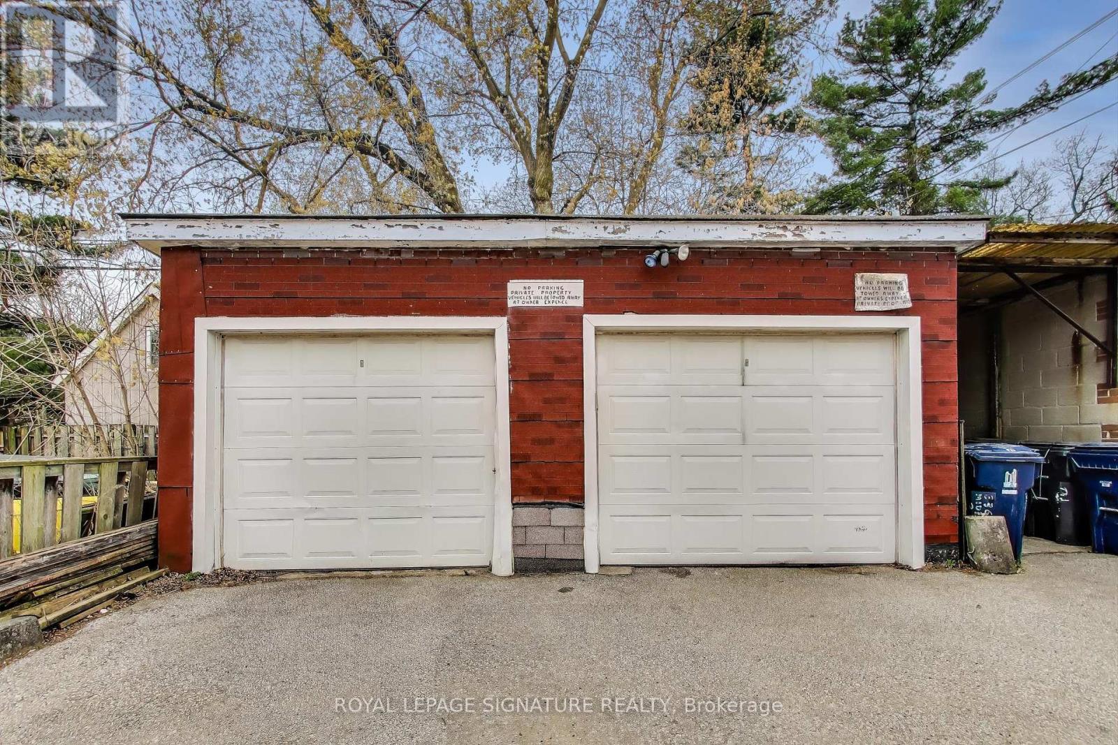 232 Pacific Avenue, Toronto (High Park North), Ontario  M6P 2P5 - Photo 42 - W12369277