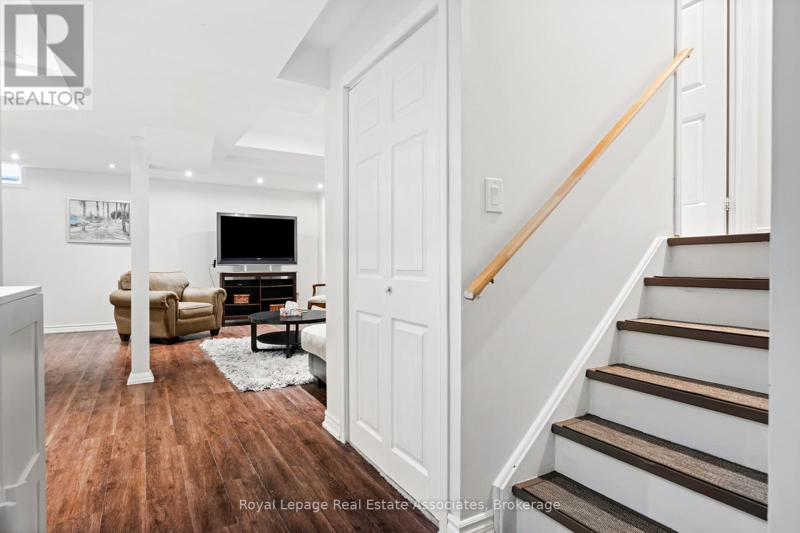 3268 Springrun Way, Mississauga, Ontario  L5M 6T2 - Photo 39 - W12369290
