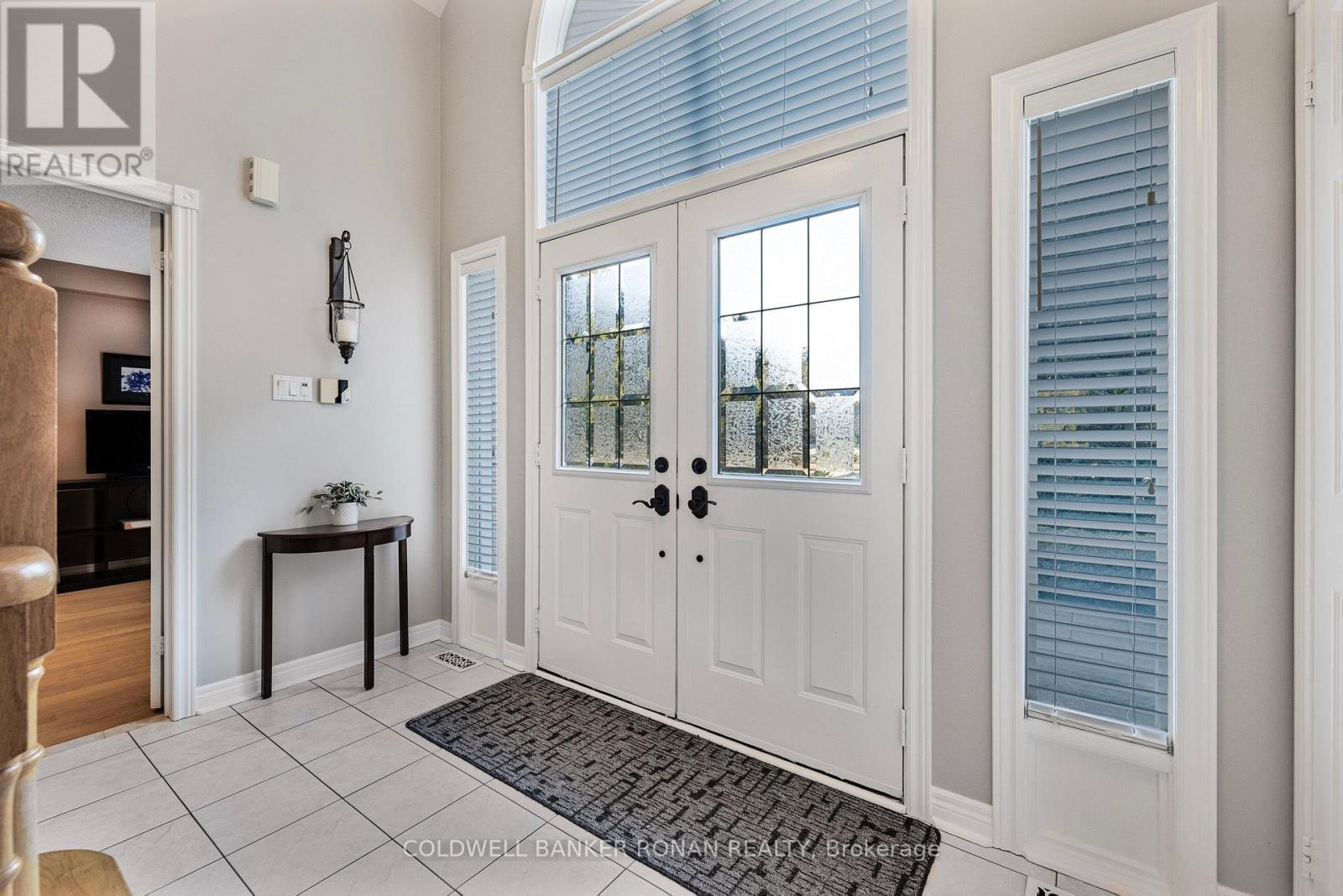 16 Indiana Drive, Caledon, Ontario  L7E 0C6 - Photo 11 - W12369302