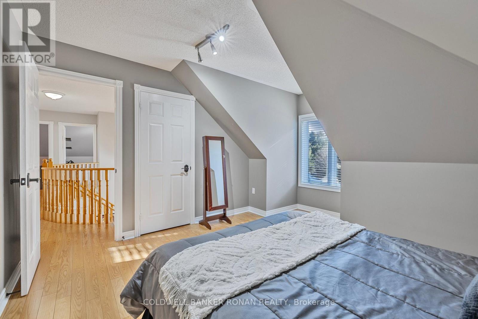 16 Indiana Drive, Caledon, Ontario  L7E 0C6 - Photo 27 - W12369302