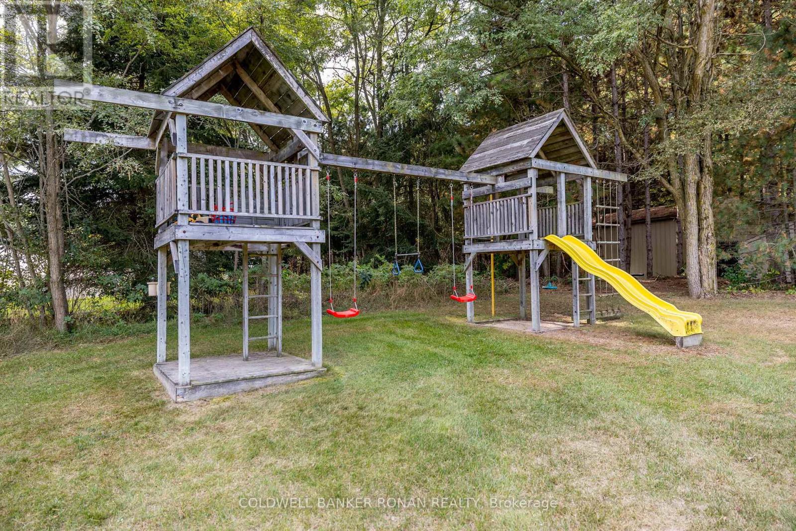 16 Indiana Drive, Caledon, Ontario  L7E 0C6 - Photo 35 - W12369302
