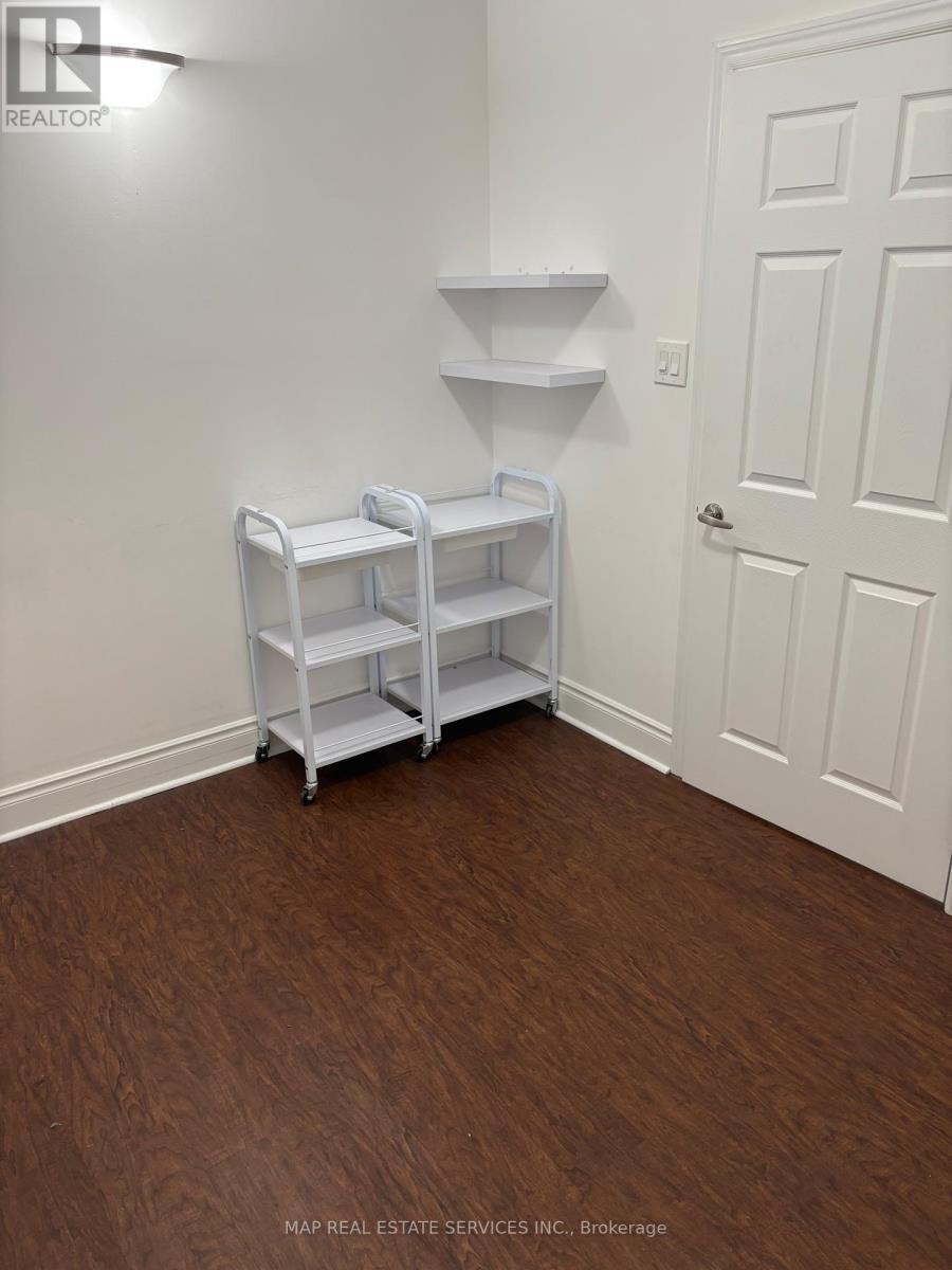 846 Browns Line, Toronto, Ontario  M8M 3W2 - Photo 12 - W12369308