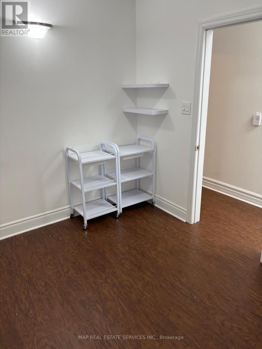 846 Browns Line, Toronto, Ontario  M8M 3W2 - Photo 13 - W12369308