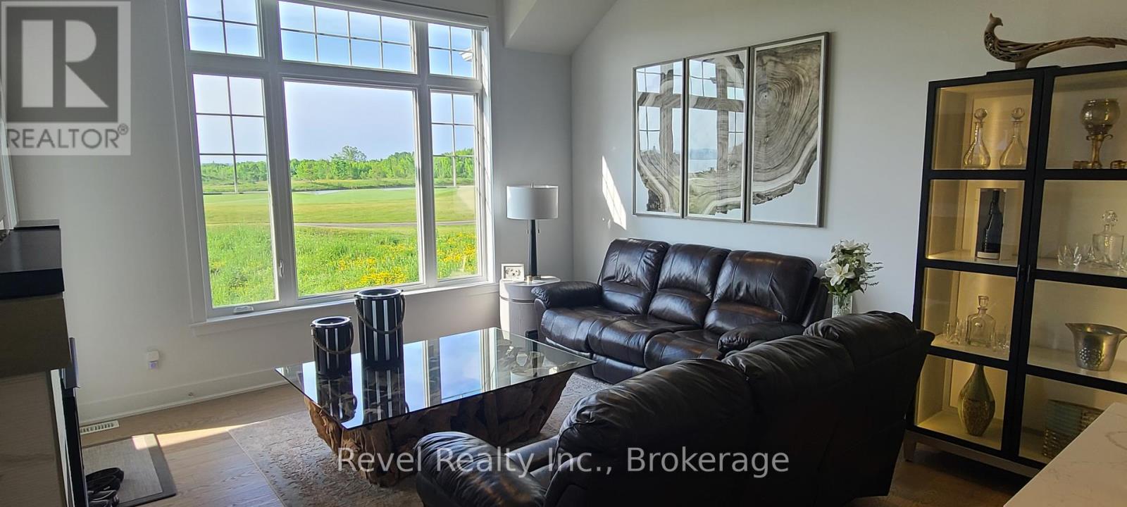 258 Ironwood Way, Georgian Bluffs, Ontario  N0H 1S0 - Photo 5 - X12369359