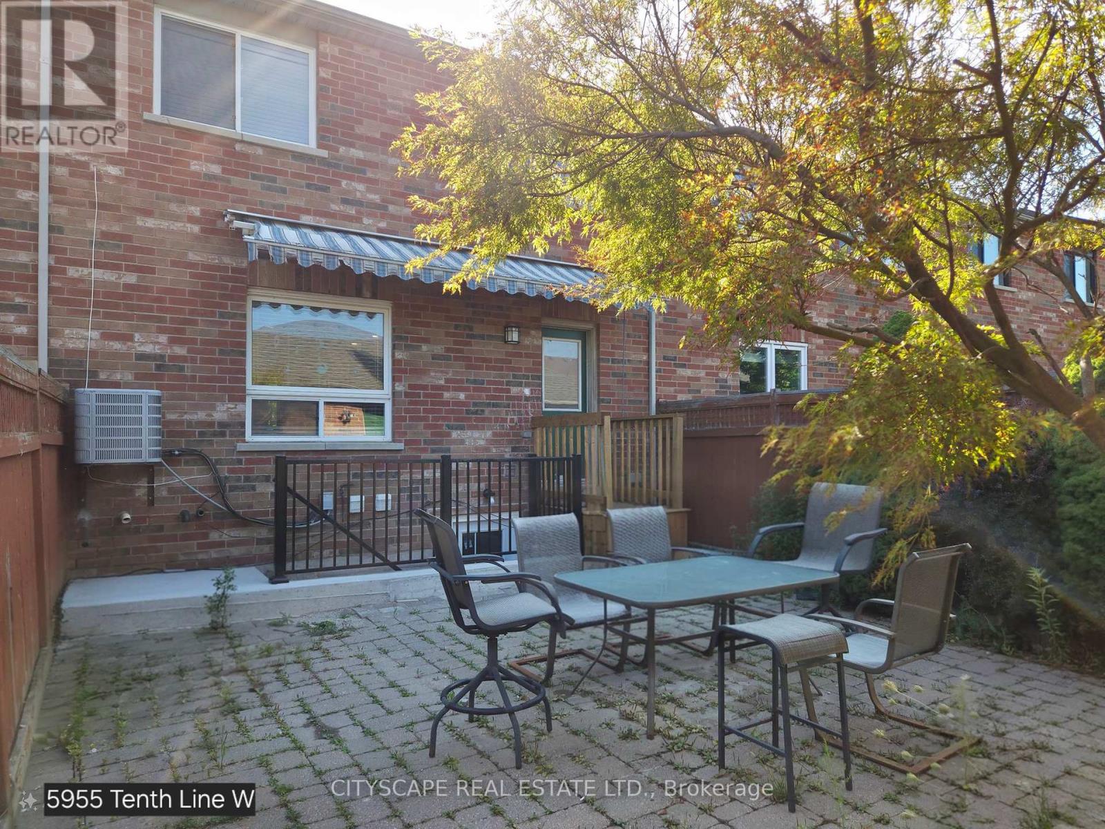 5955 Tenth Line, Mississauga, Ontario  L5M 6K7 - Photo 8 - W12369355