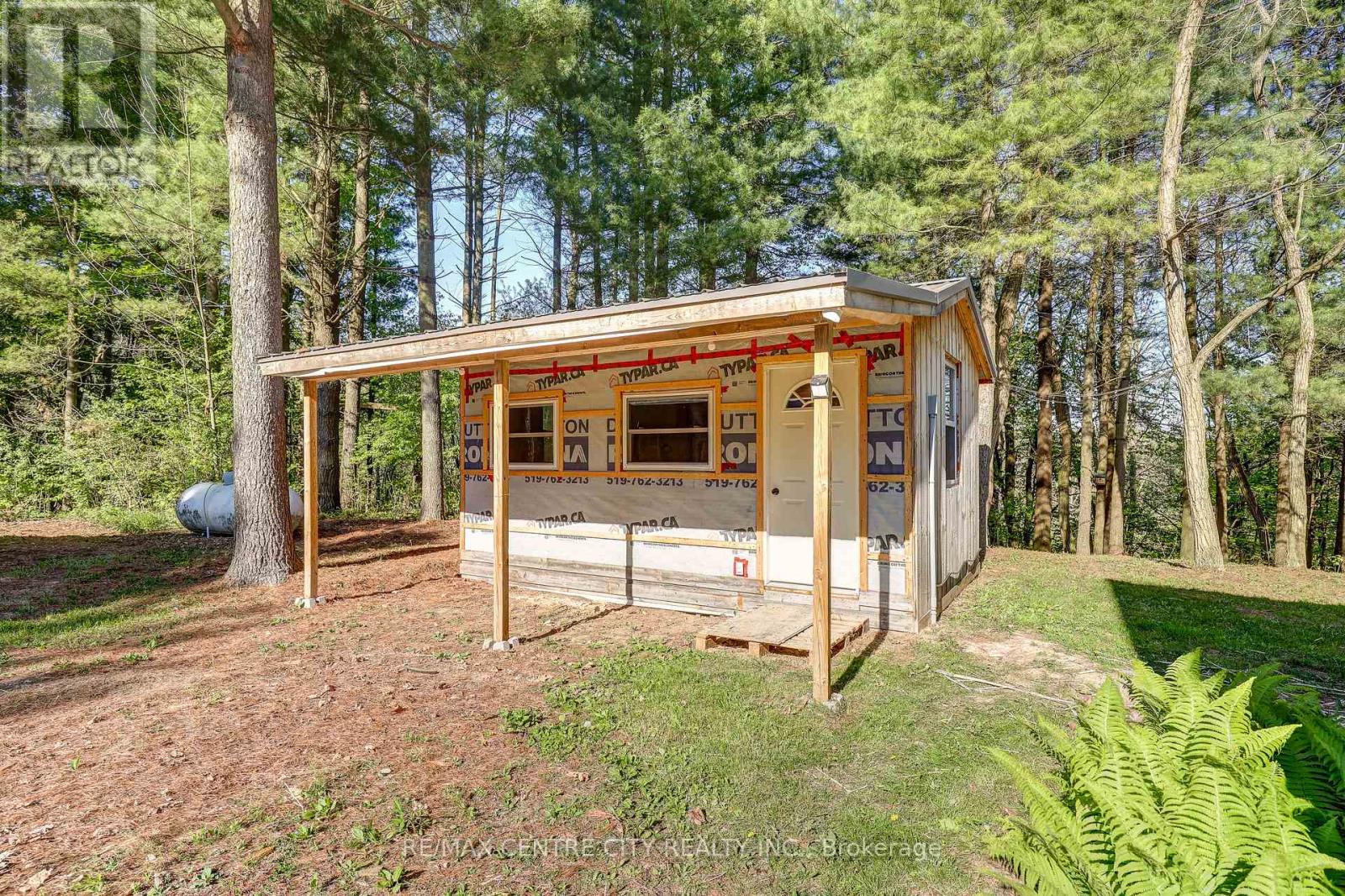 35035 Lake Line, Southwold, Ontario  N5L 1J1 - Photo 30 - X12369385