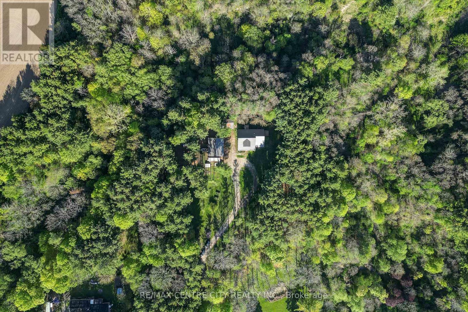 35035 Lake Line, Southwold, Ontario  N5L 1J1 - Photo 36 - X12369385