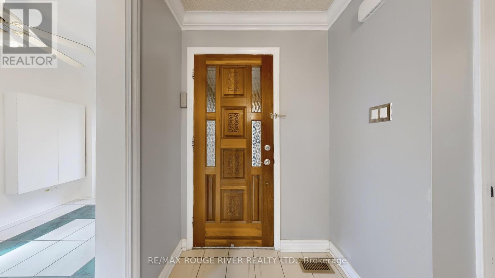 48 Millhouse Crescent, Toronto, Ontario  M1B 2E3 - Photo 8 - E12369365