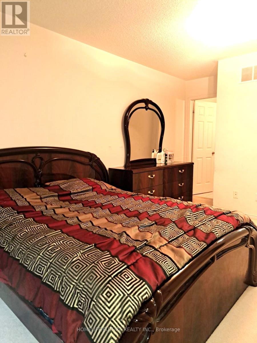 71 Carrera Boulevard, Toronto (Dorset Park), Ontario  M1P 5C4 - Photo 10 - E12369372