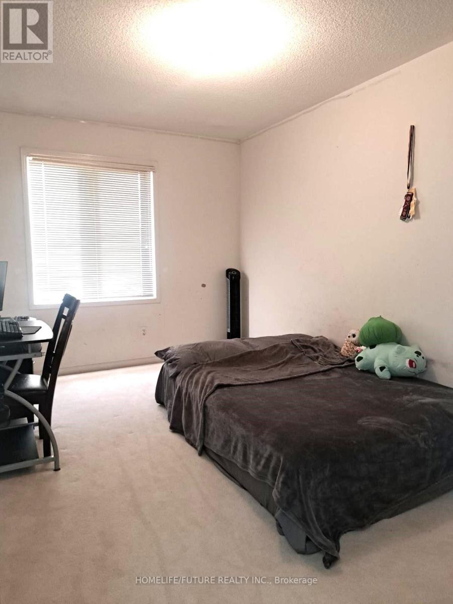 71 Carrera Boulevard, Toronto (Dorset Park), Ontario  M1P 5C4 - Photo 12 - E12369372