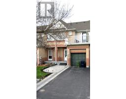 71 CARRERA BOULEVARD, Toronto, Ontario