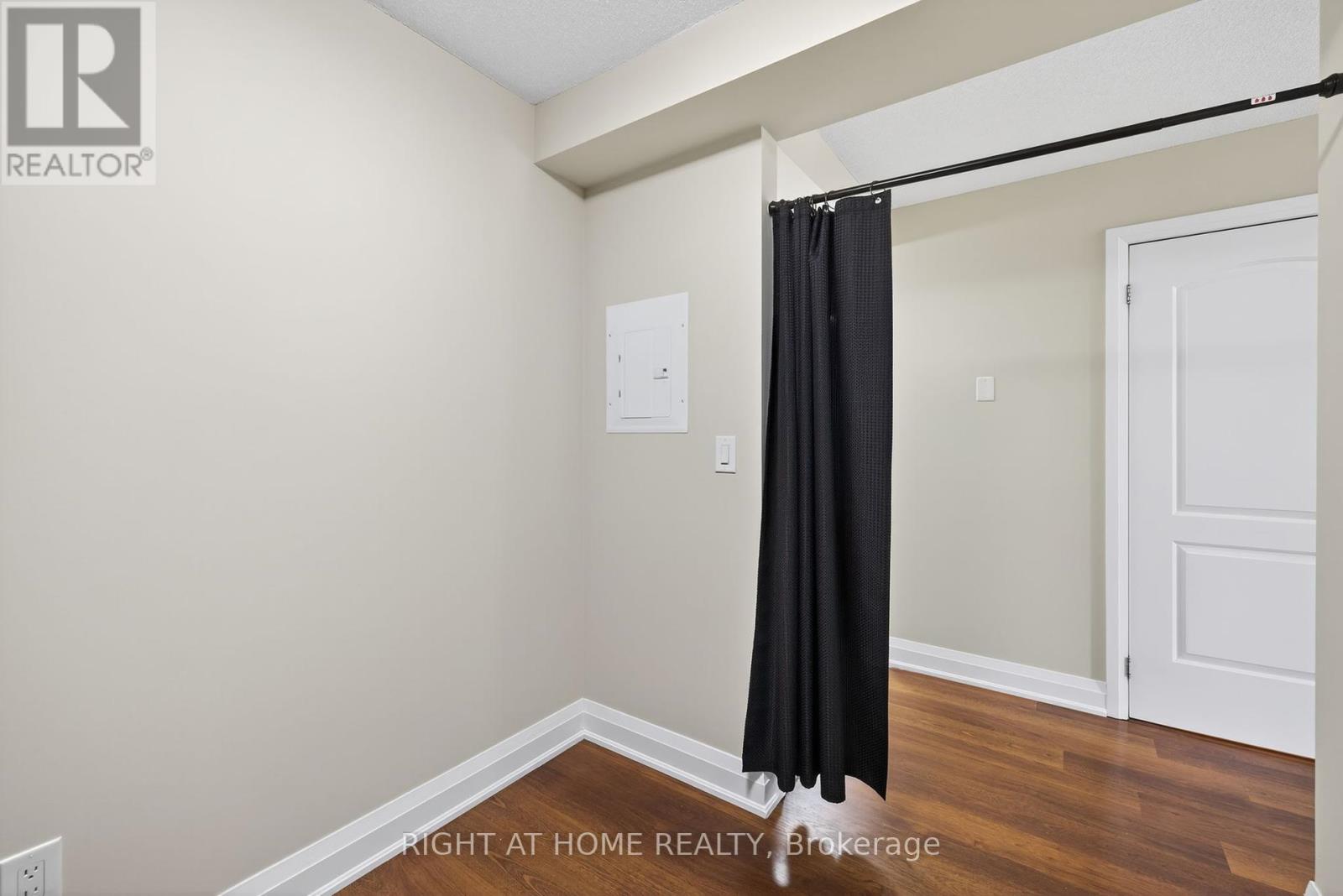 803 - 20 North Park Road, Vaughan, Ontario  L4J 0G7 - Photo 25 - N12365559