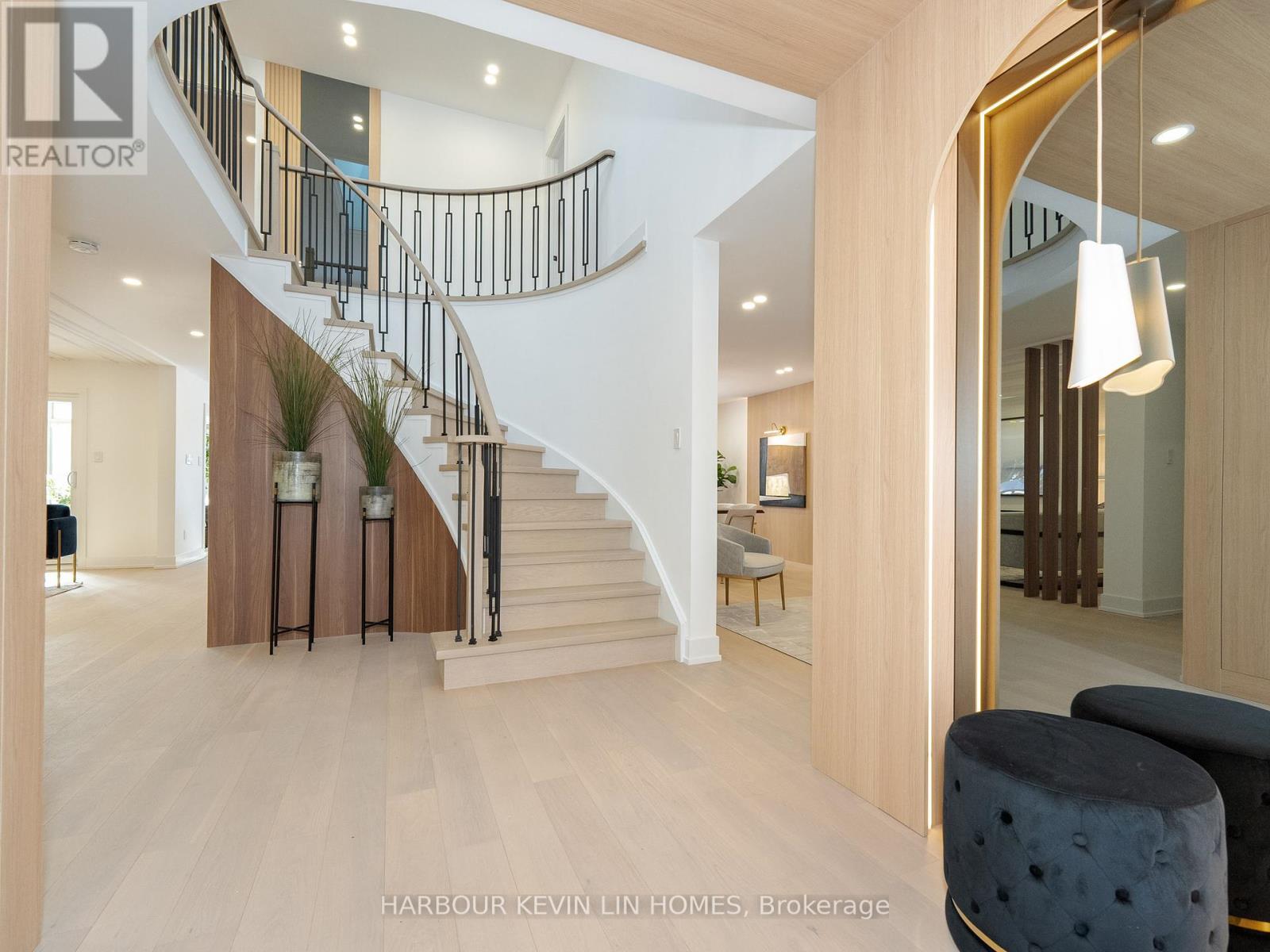 Property at 617 CHANCELLOR DRIVE image 4
