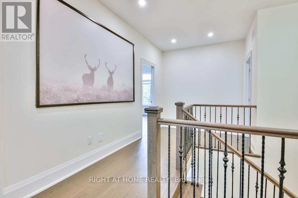 8 Forest Heights Court, Oro-Medonte, Ontario  L0L 2E0 - Photo 30 - S12369366