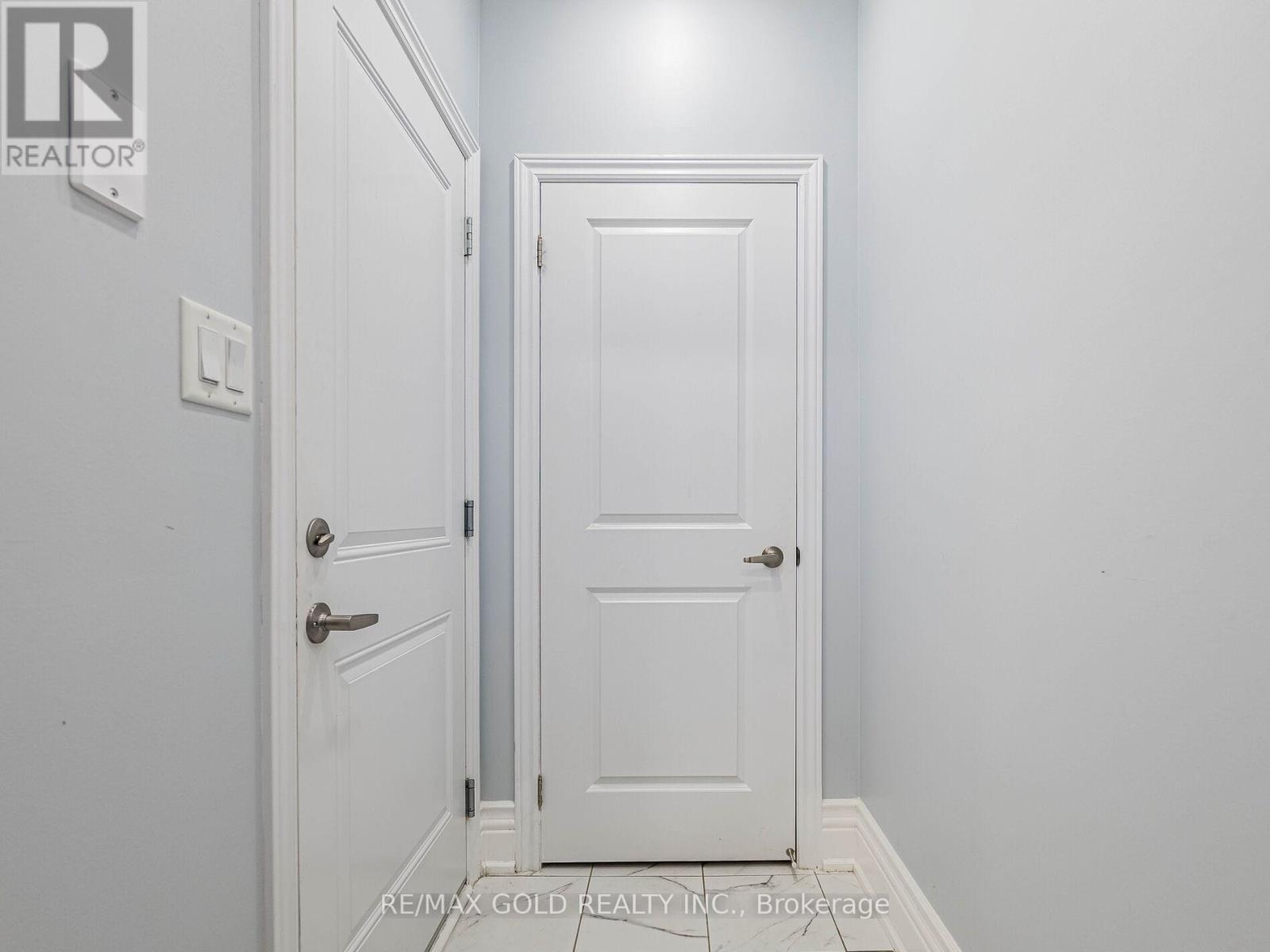 17 Cottonwood Crescent, Welland, Ontario  L3B 0J3 - Photo 23 - X12369373