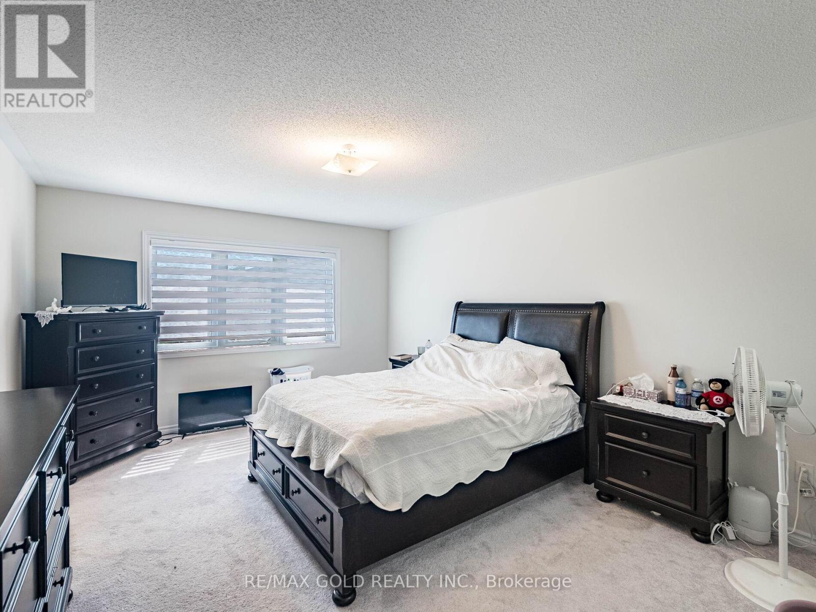 17 Cottonwood Crescent, Welland, Ontario  L3B 0J3 - Photo 28 - X12369373