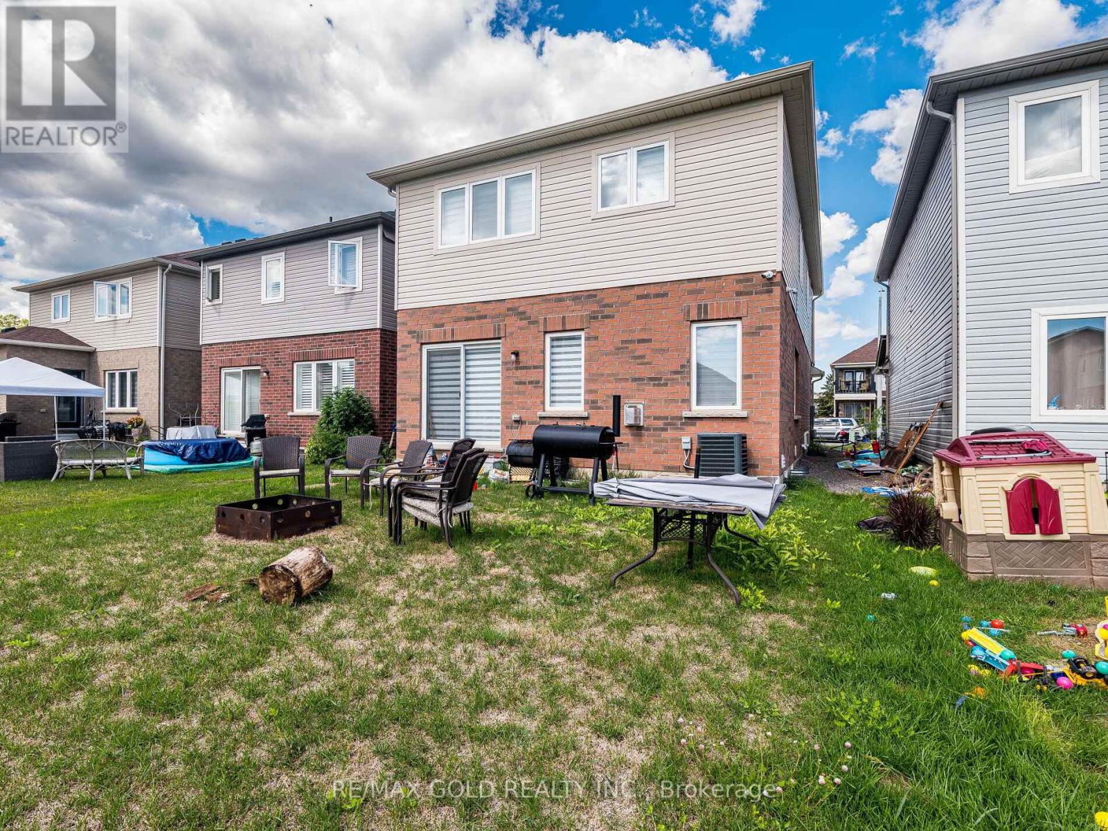 17 Cottonwood Crescent, Welland, Ontario  L3B 0J3 - Photo 42 - X12369373