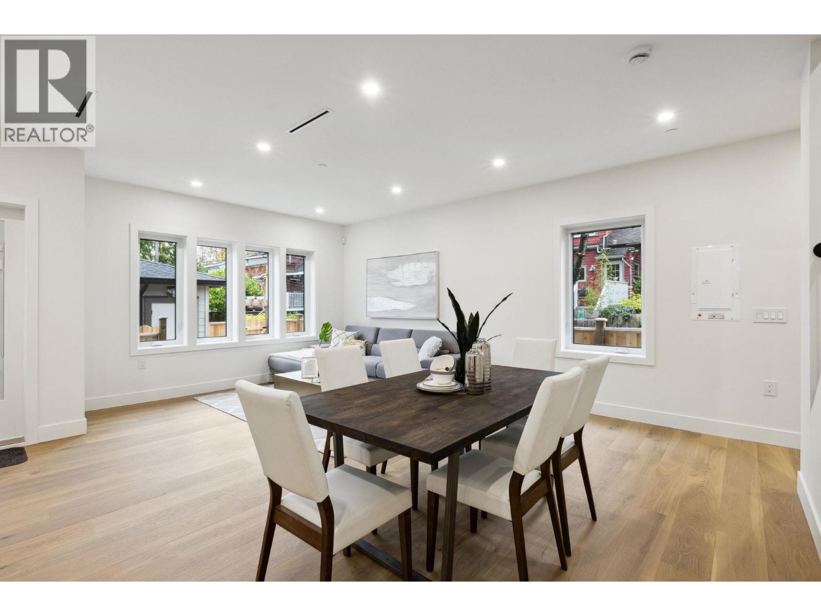 2727 W 7th Avenue, Vancouver, British Columbia  V6K 1Z3 - Photo 3 - R3041329