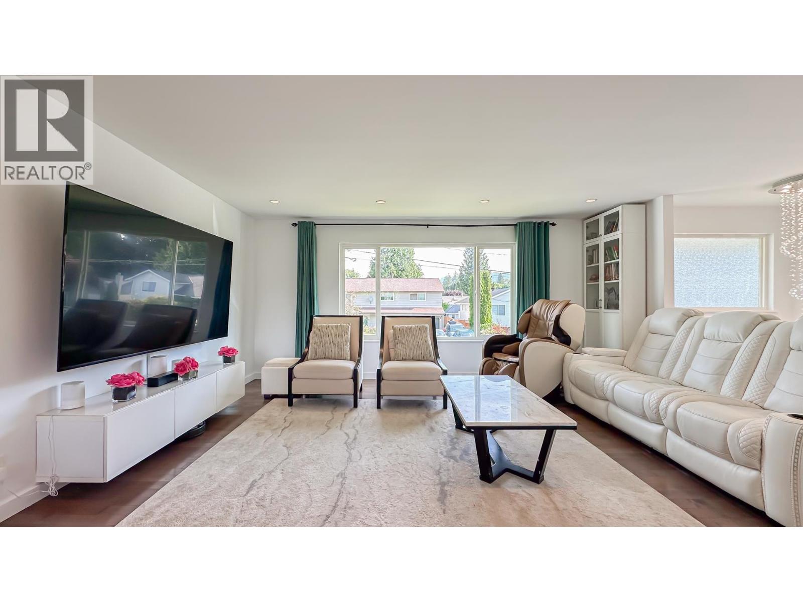 1860 Routley Avenue, Port Coquitlam, British Columbia  V3C 1A7 - Photo 4 - R3041326