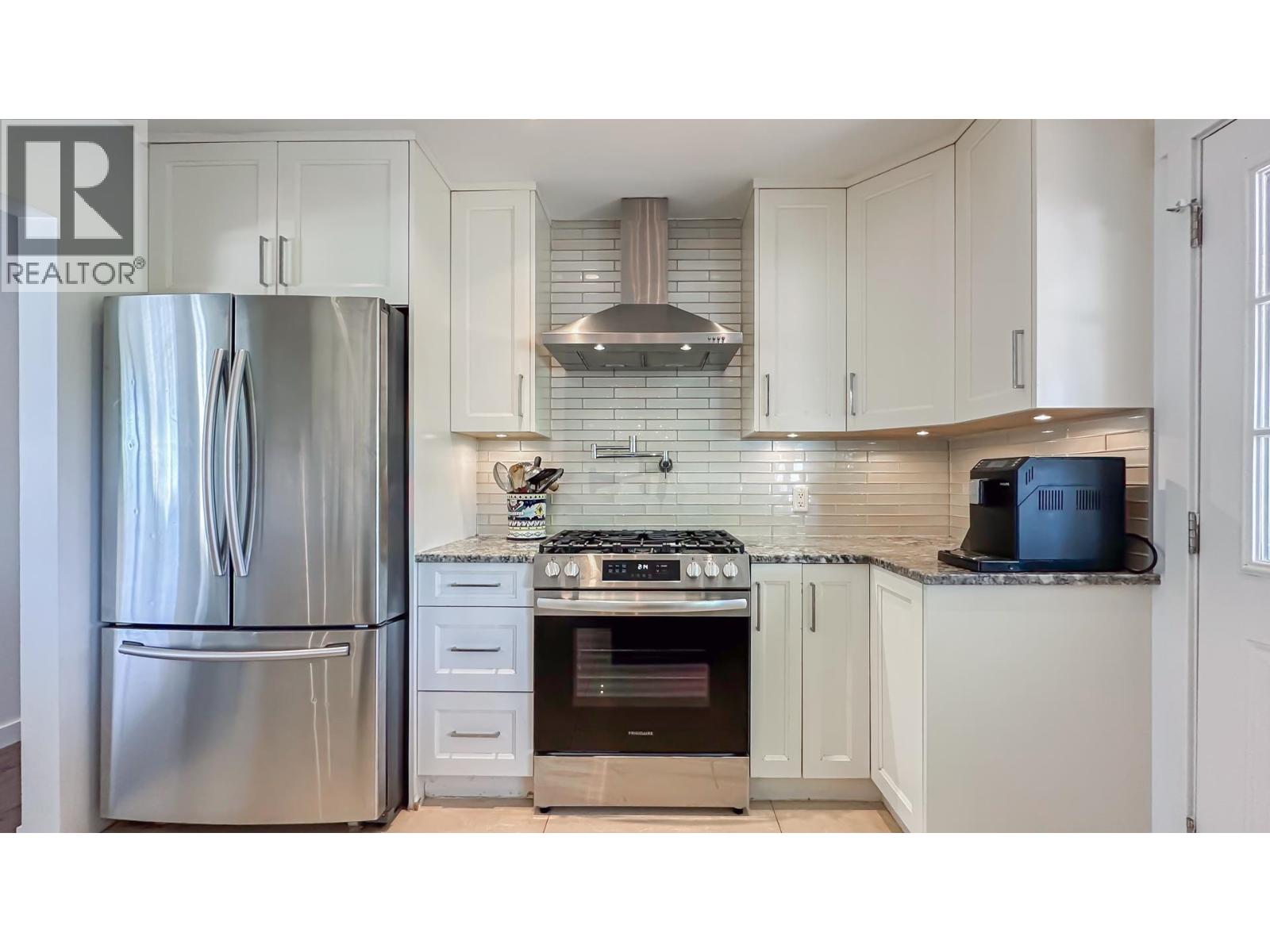 1860 Routley Avenue, Port Coquitlam, British Columbia  V3C 1A7 - Photo 9 - R3041326