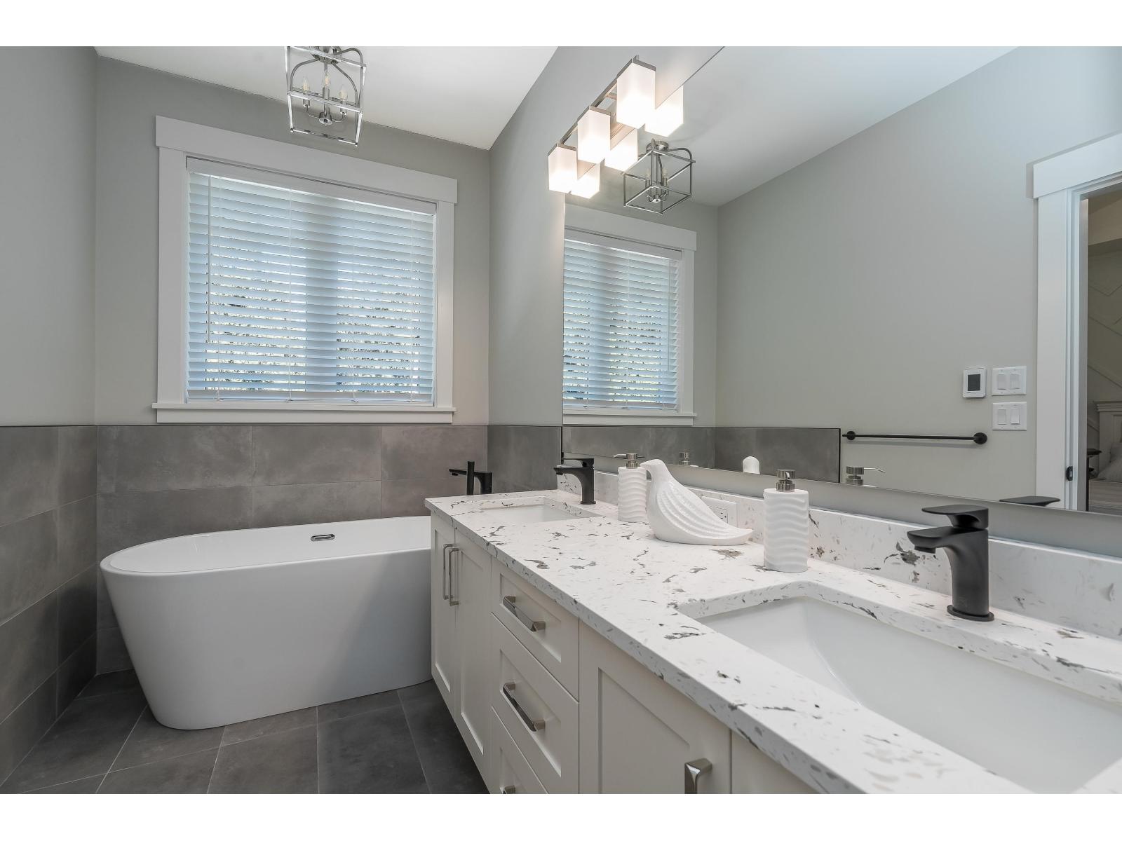 20488 46a Avenue, Langley, British Columbia  V3A 3J8 - Photo 20 - R3041259