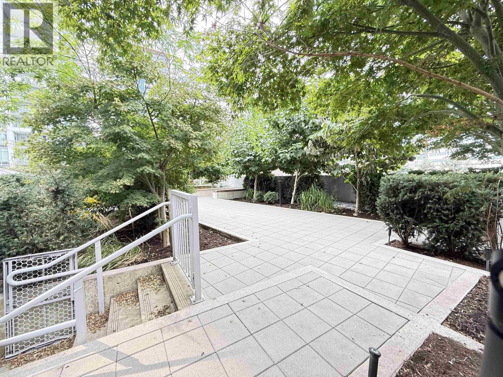 Th104 2351 Beta Avenue, Burnaby, British Columbia  V5C 0M2 - Photo 15 - R3040313