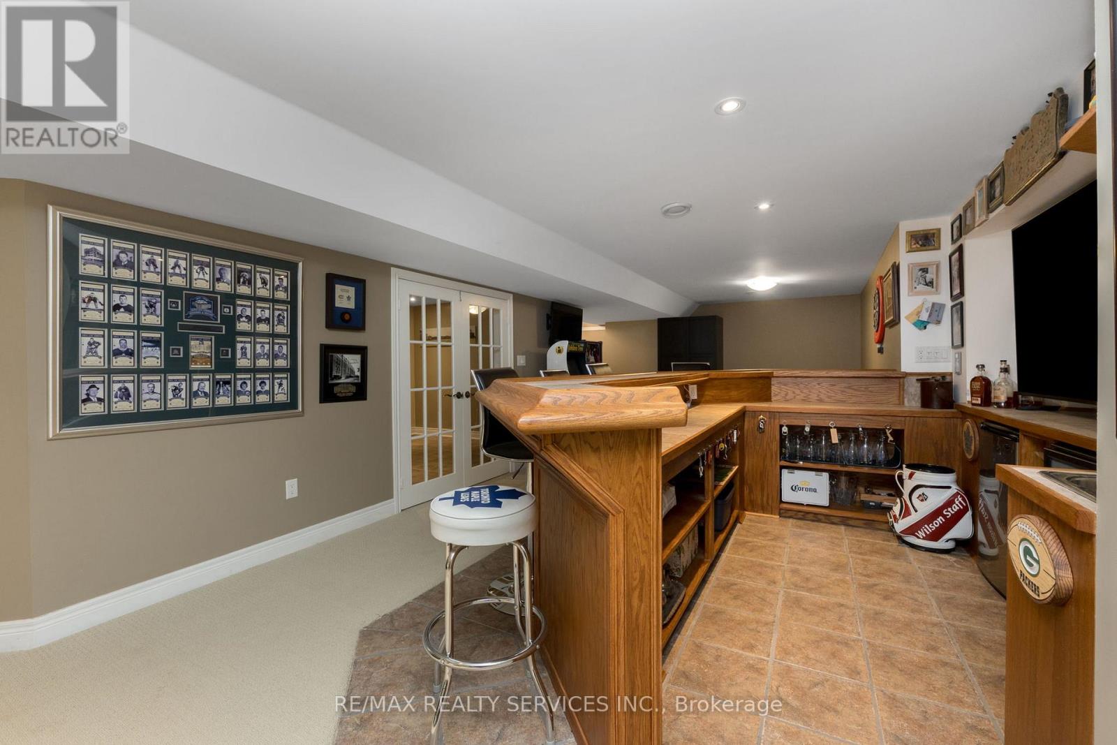 74 North Riverdale Drive, Caledon (Inglewood), Ontario  L7C 1L1 - Photo 32 - W12369222