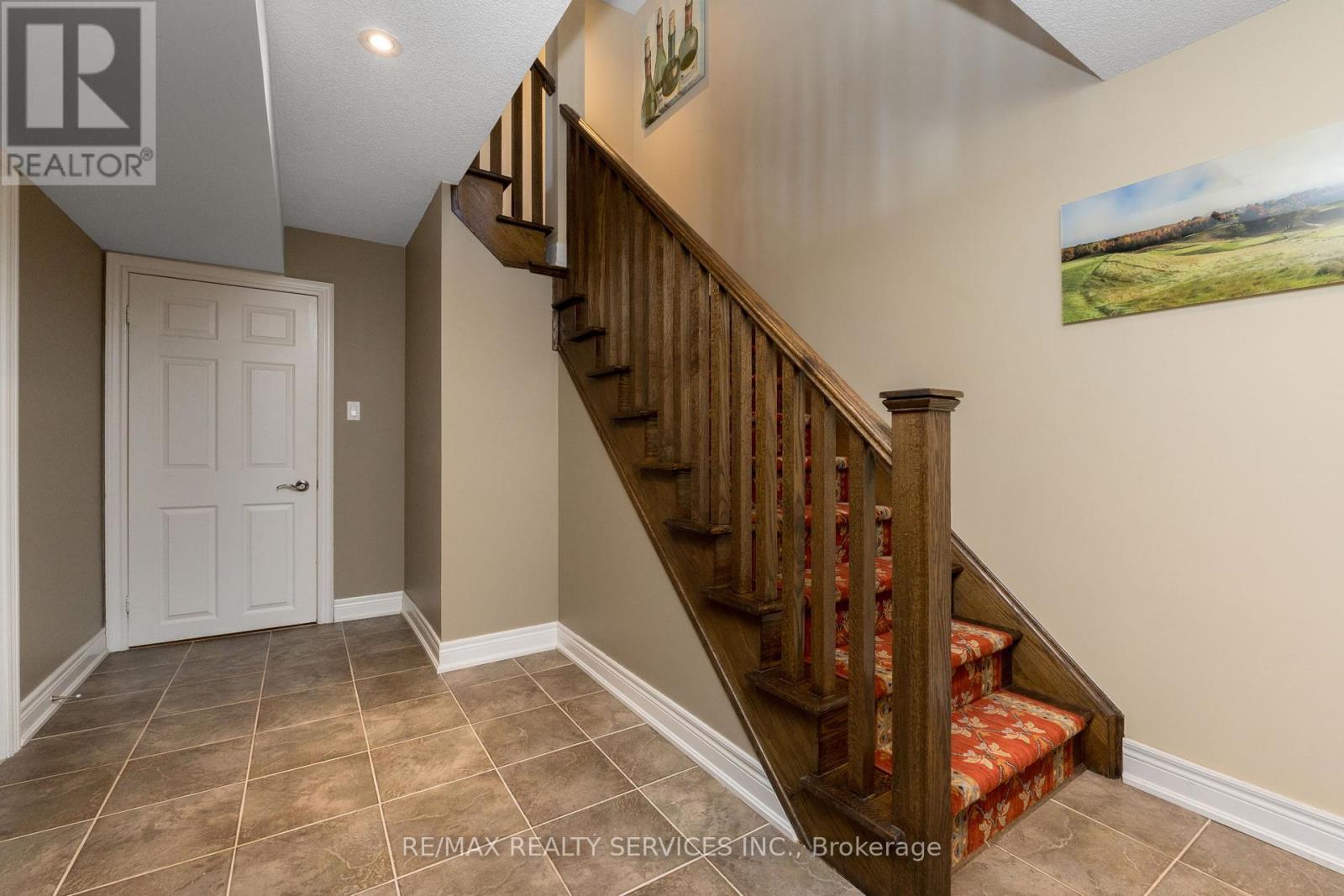 74 North Riverdale Drive, Caledon (Inglewood), Ontario  L7C 1L1 - Photo 29 - W12369222