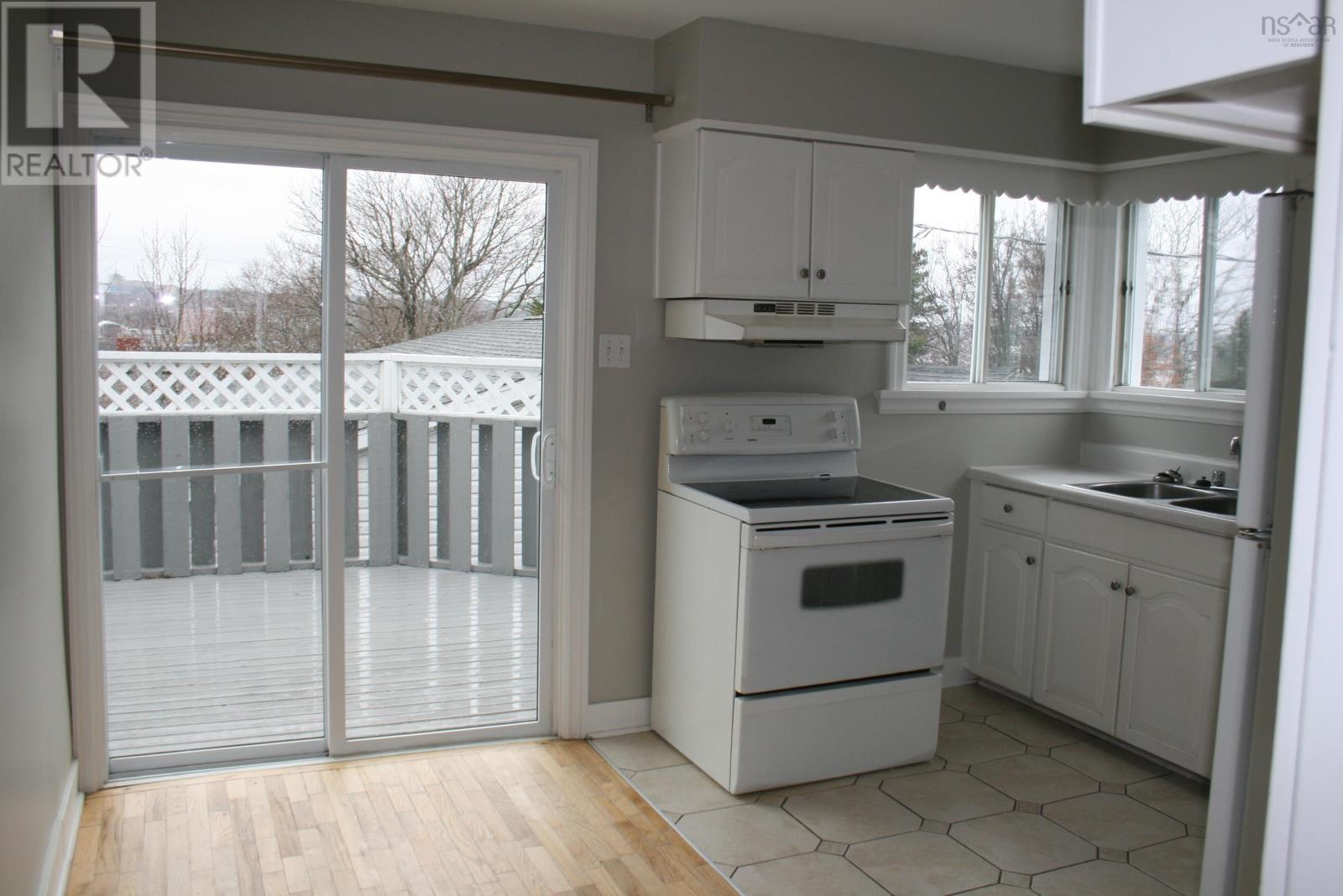 3786/84 High Street, Halifax, Nova Scotia  B3K 4Y9 - Photo 2 - 202506297