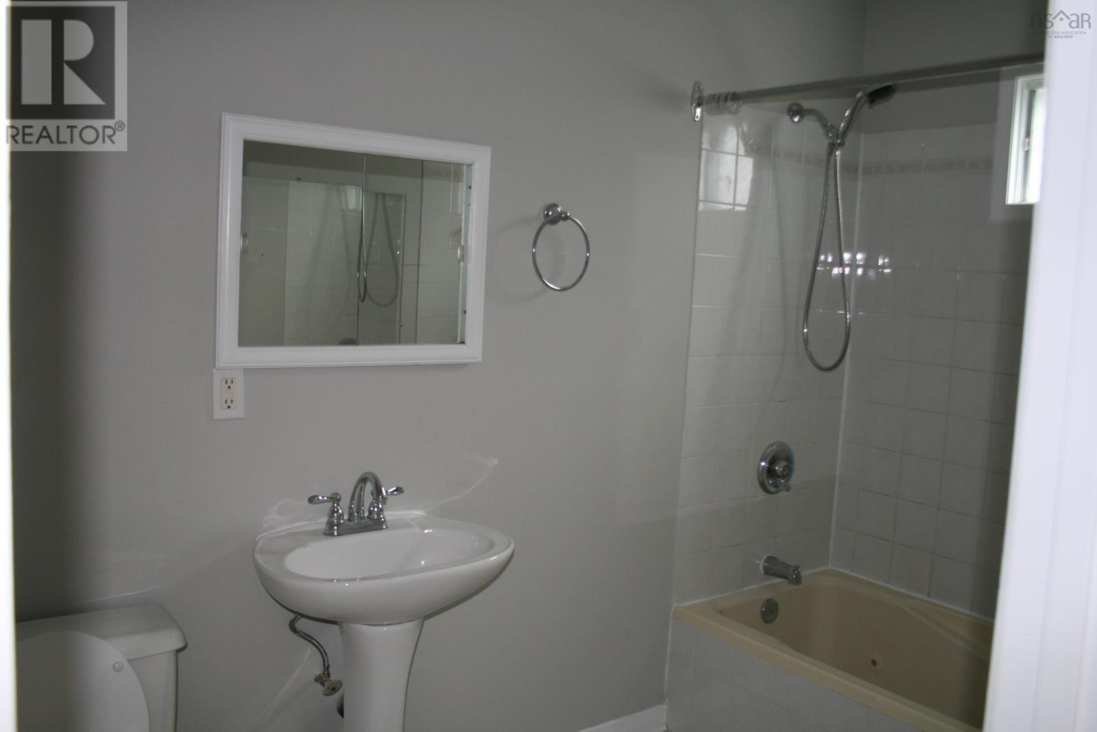 3786/84 High Street, Halifax, Nova Scotia  B3K 4Y9 - Photo 9 - 202506297