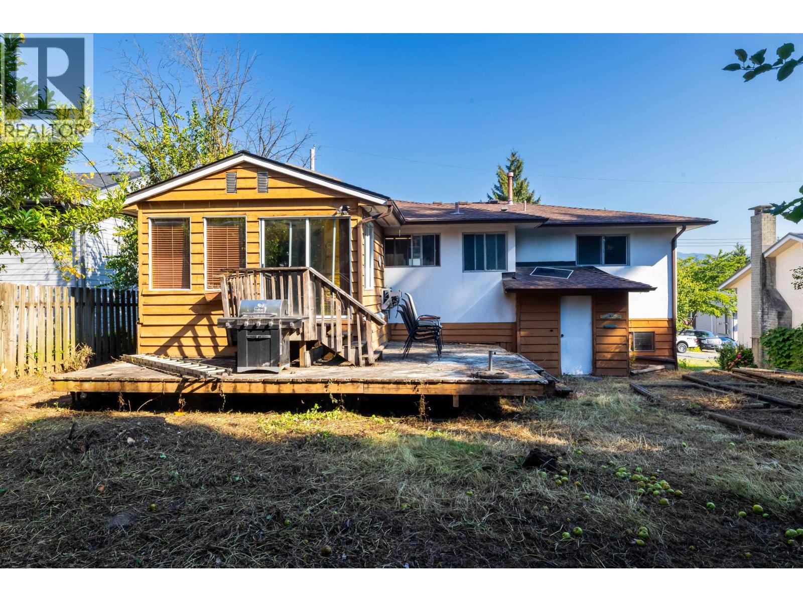 320 Hoult Street, New Westminster, British Columbia  V3L 4X1 - Photo 4 - R3040978