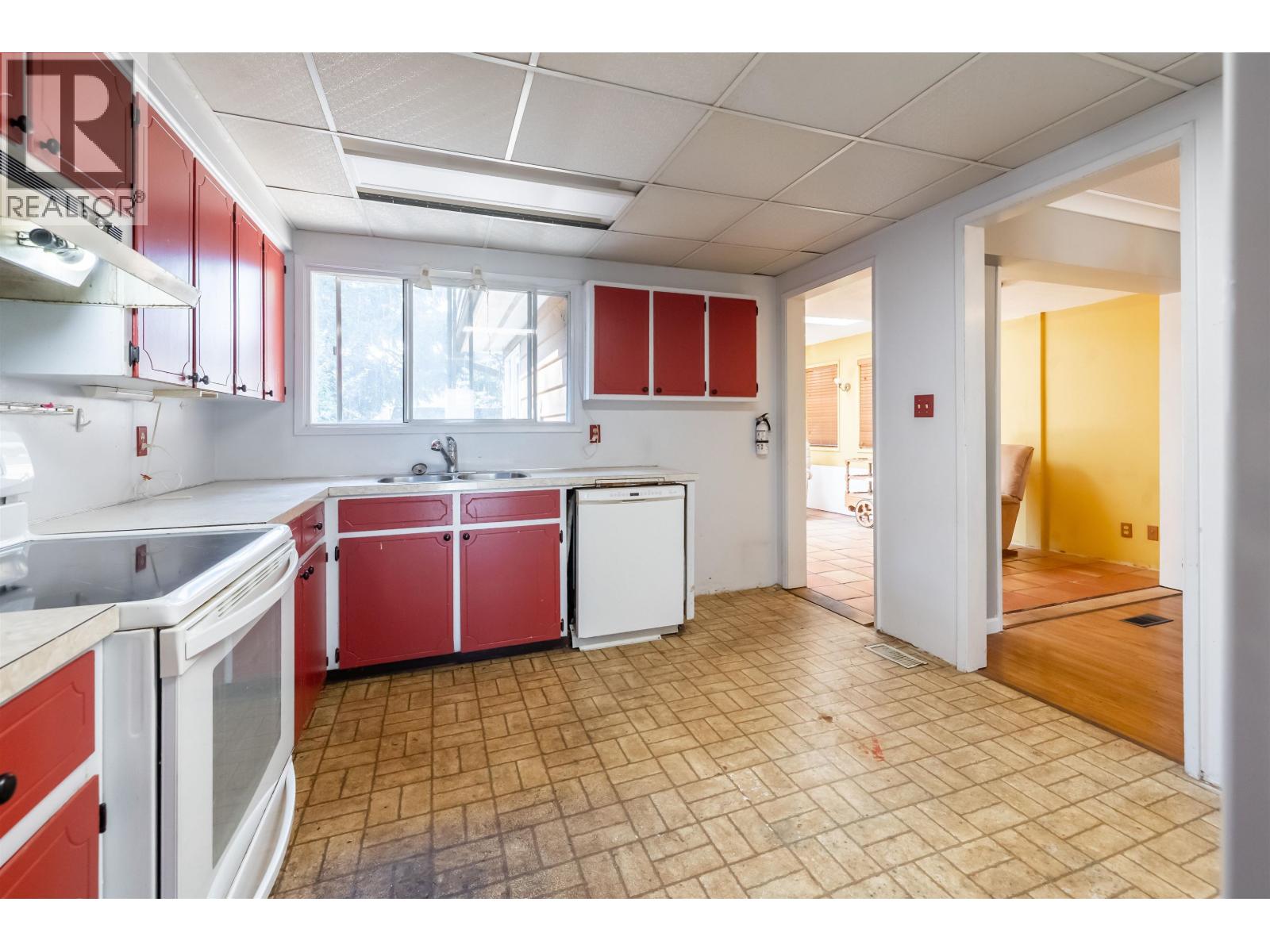 320 Hoult Street, New Westminster, British Columbia  V3L 4X1 - Photo 9 - R3040978