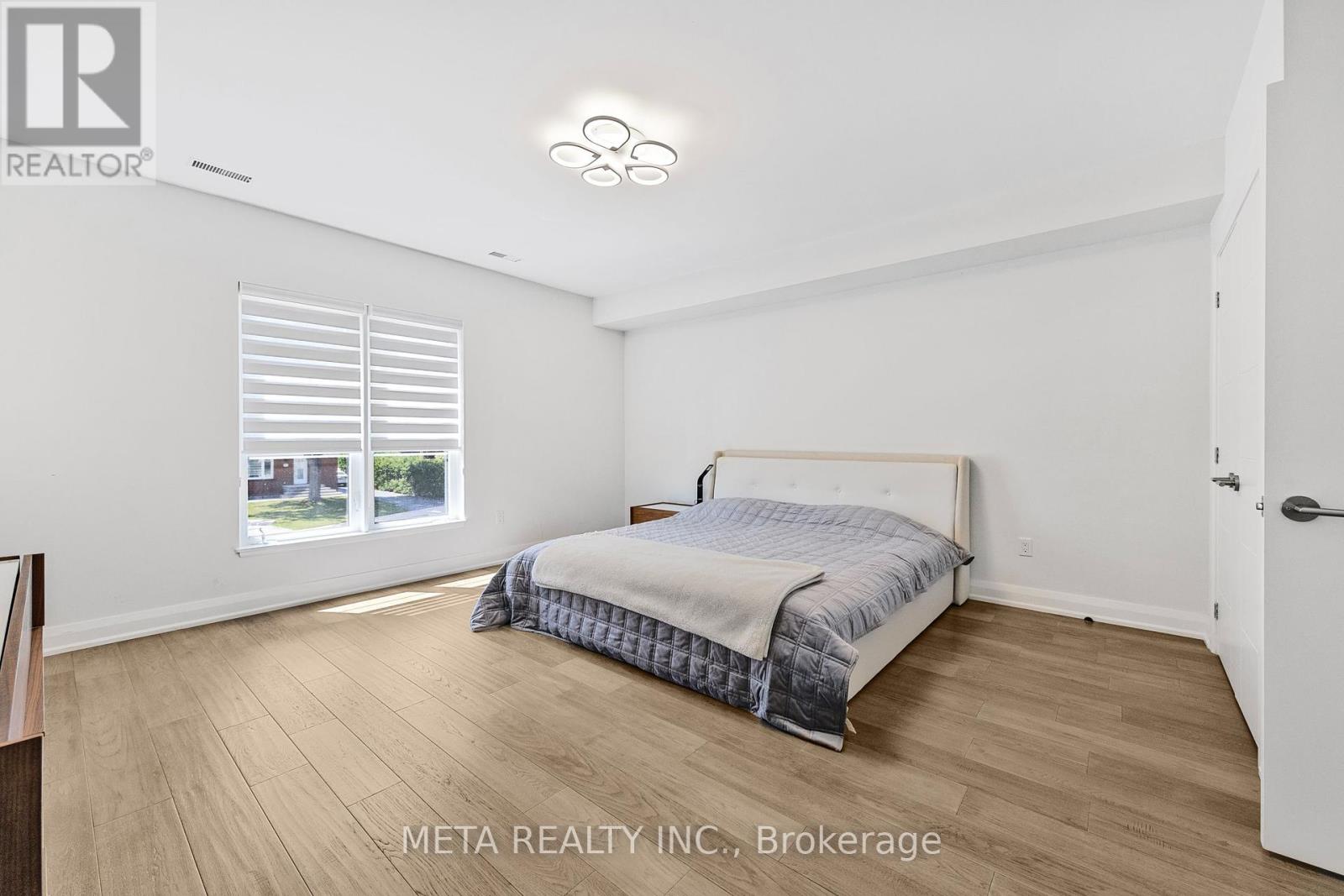 41b Maple Avenue N, Mississauga, Ontario  L5H 2R9 - Photo 24 - W12369409