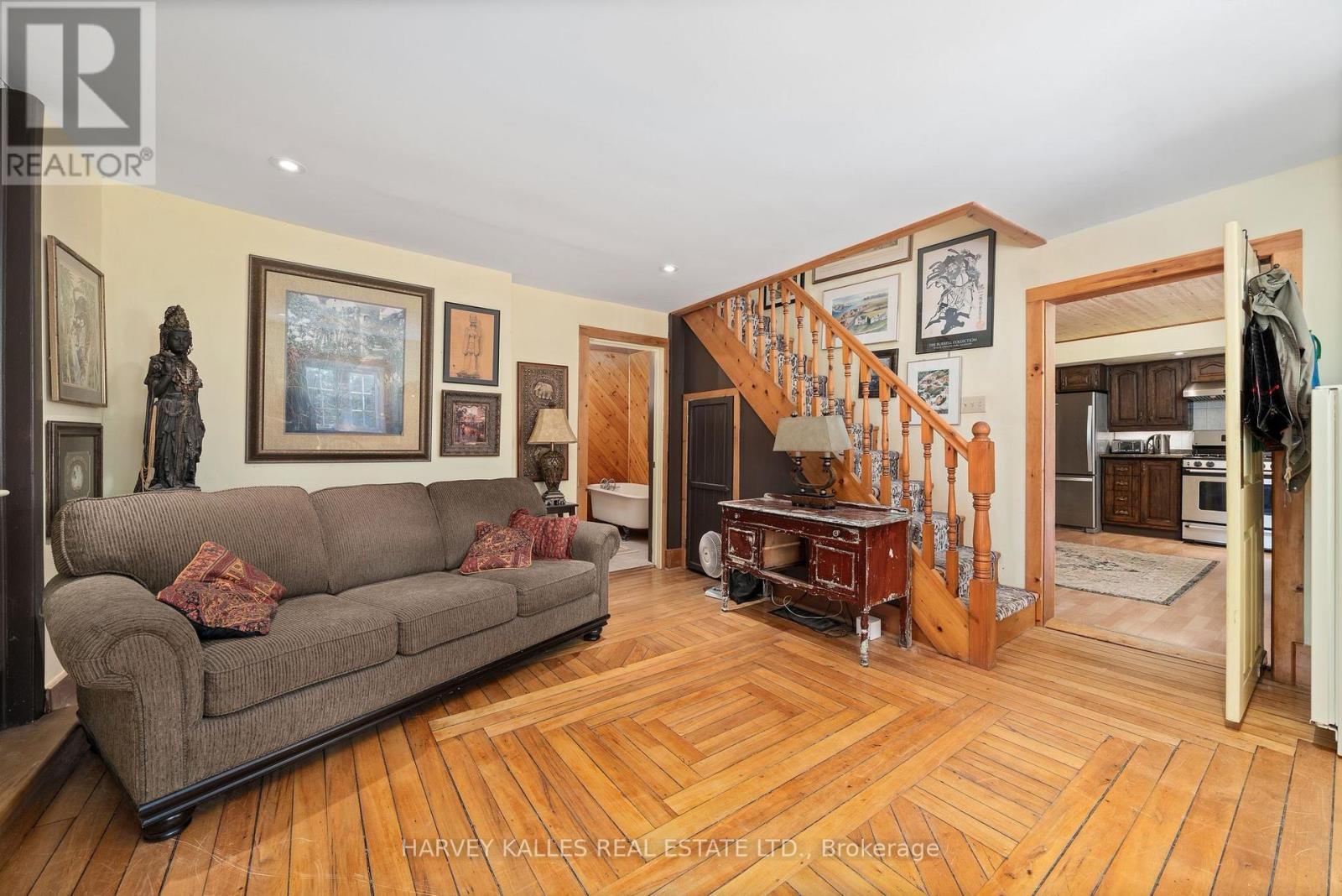 13667 Loyalist Parkway, Prince Edward County (Hallowell Ward), Ontario  K0K 2T0 - Photo 11 - X12369439