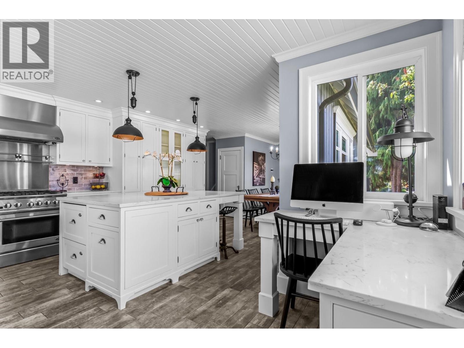 725 Fifth Street, New Westminster, British Columbia  V3L 2Y2 - Photo 5 - R3041366