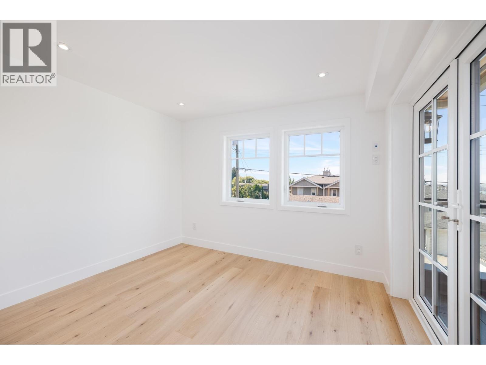 261 W 6th Street, North Vancouver, British Columbia  V7M 1K7 - Photo 13 - R3040215