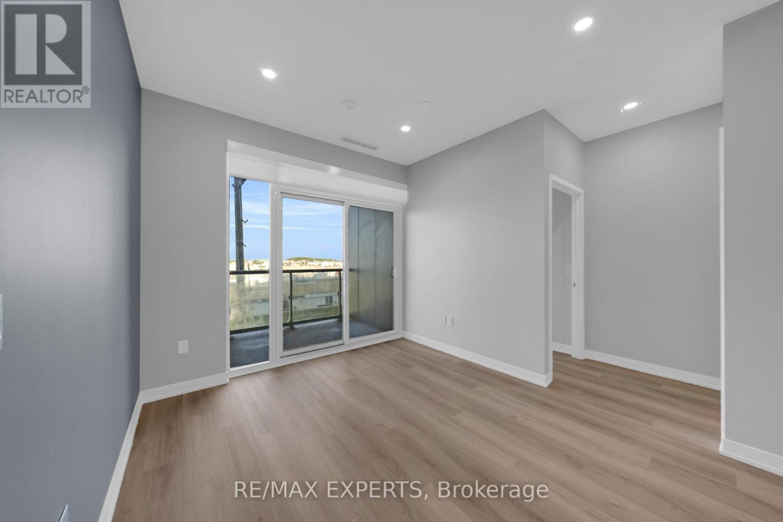 424 - 10 Abeja Street, Vaughan, Ontario  L4K 0R4 - Photo 15 - N12369454