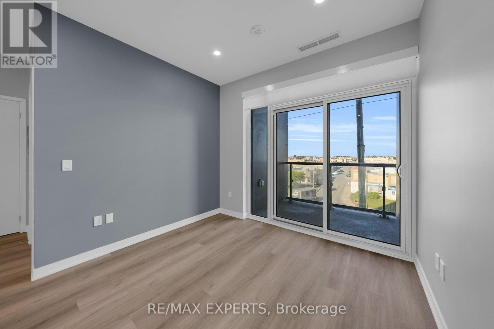 424 - 10 Abeja Street, Vaughan, Ontario  L4K 0R4 - Photo 17 - N12369454