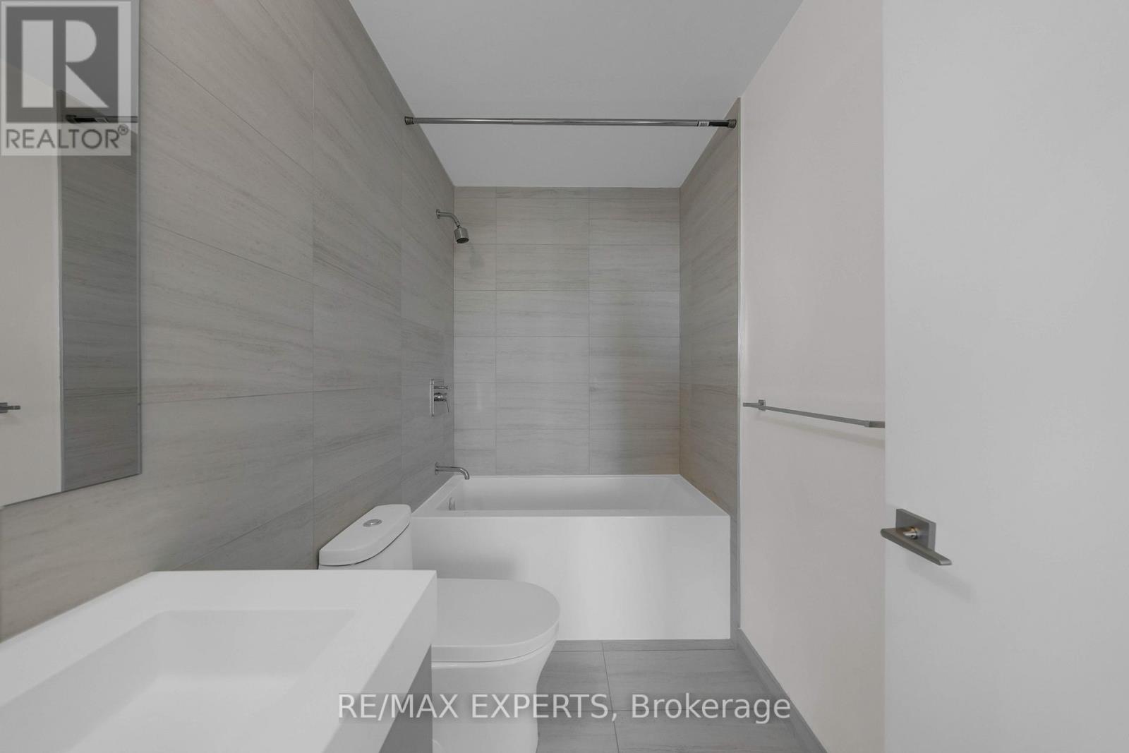 424 - 10 Abeja Street, Vaughan, Ontario  L4K 0R4 - Photo 20 - N12369454