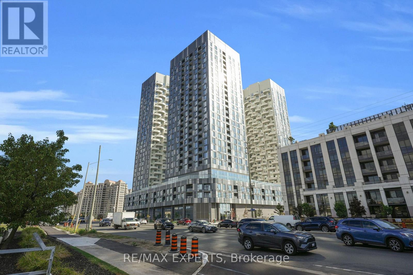 424 - 10 Abeja Street, Vaughan, Ontario  L4K 0R4 - Photo 3 - N12369454
