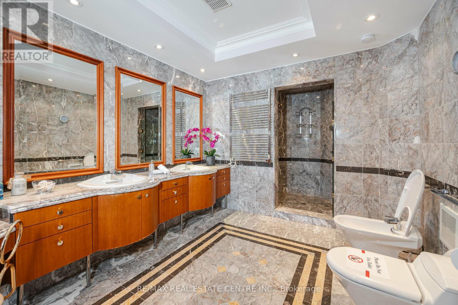 2 Edgeforest Drive, Brampton, Ontario  L6P 0E1 - Photo 36 - W12212064