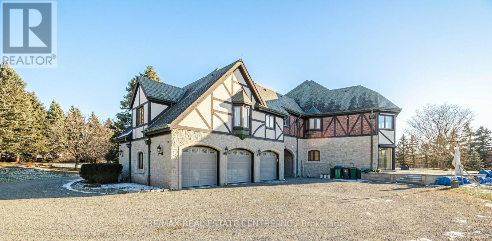 2 Edgeforest Drive, Brampton, Ontario  L6P 0E1 - Photo 5 - W12212064