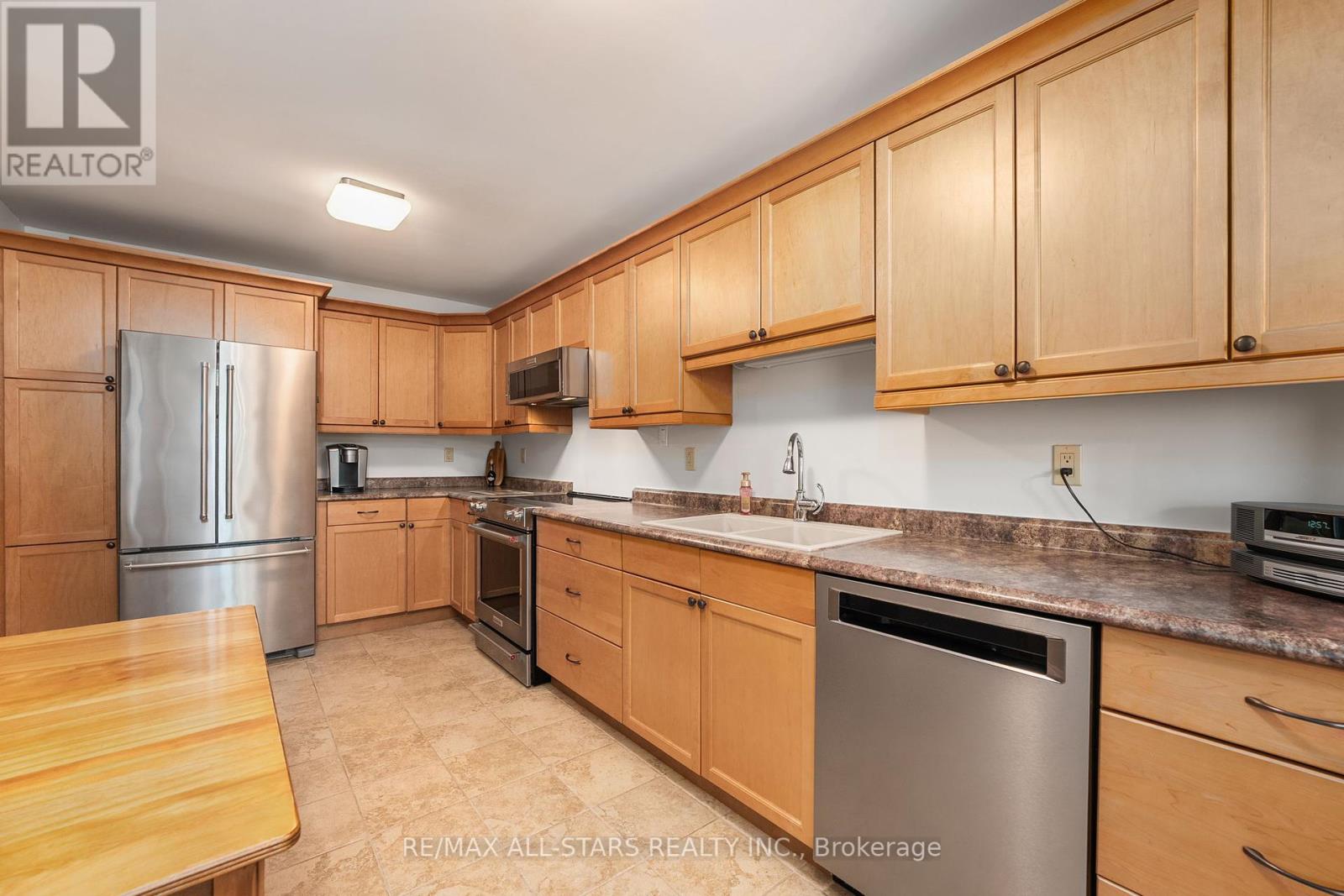 10 Skybird Lane, Georgina, Ontario  L4P 3S1 - Photo 17 - N12367932