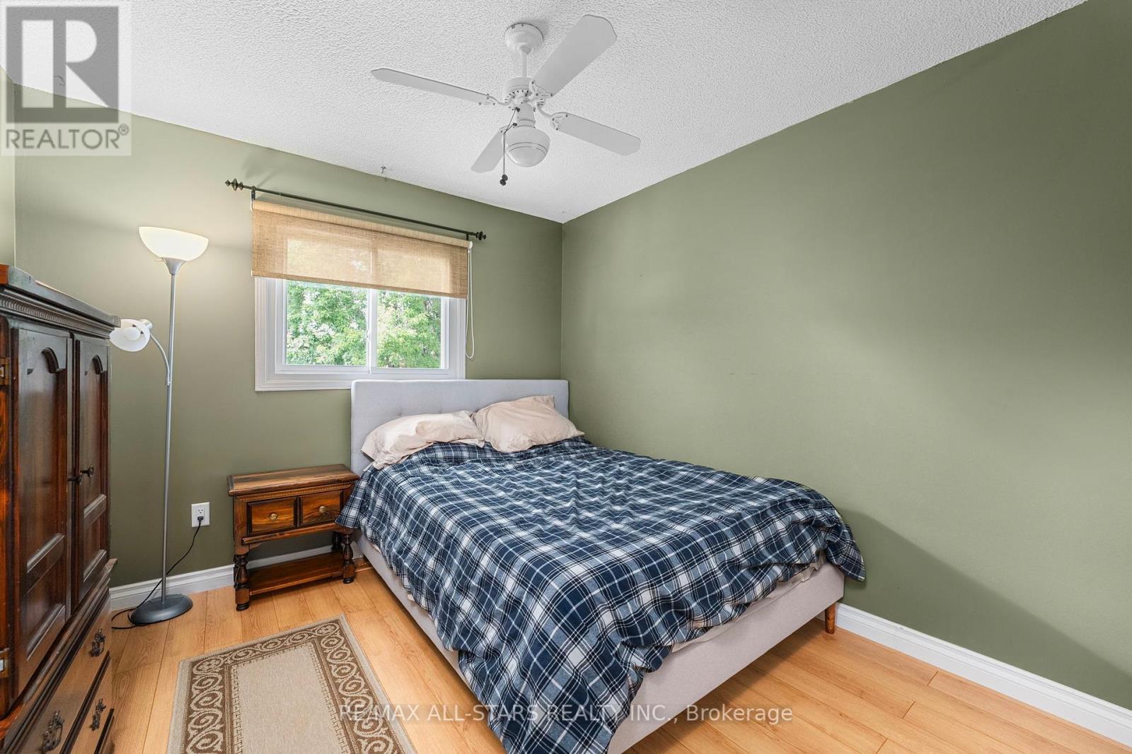 10 Skybird Lane, Georgina, Ontario  L4P 3S1 - Photo 23 - N12367932