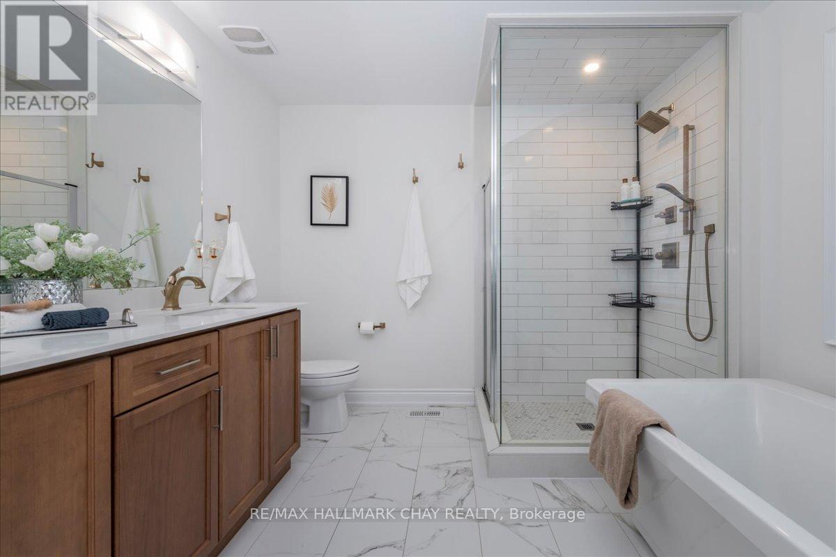 2127 Wilson Street, Innisfil, Ontario  L9S 0N8 - Photo 22 - N12369431