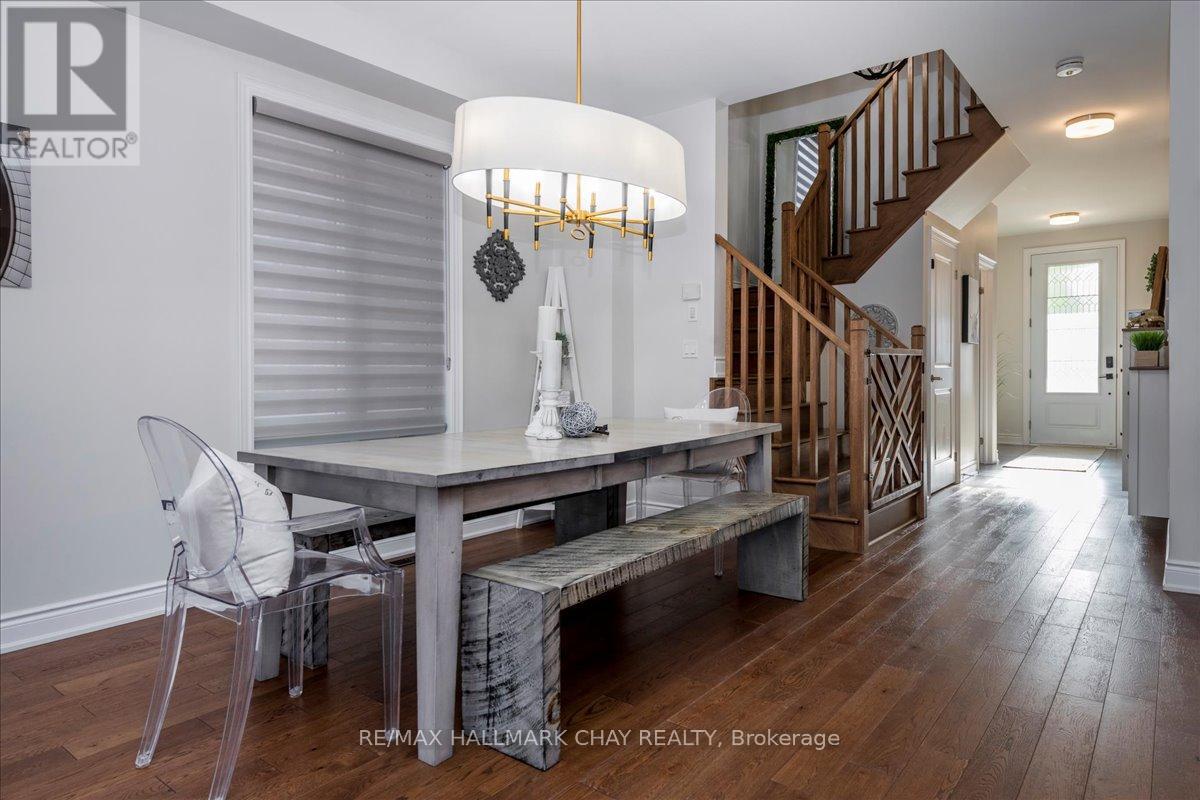 2127 Wilson Street, Innisfil, Ontario  L9S 0N8 - Photo 13 - N12369431