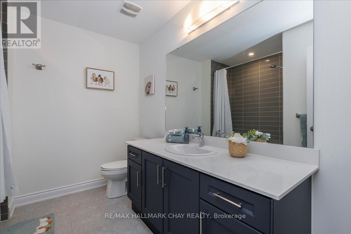 2127 Wilson Street, Innisfil, Ontario  L9S 0N8 - Photo 17 - N12369431